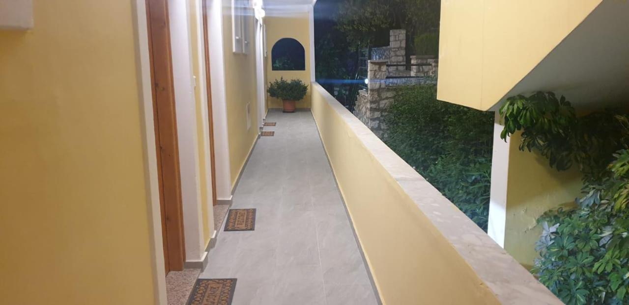 Apart-Hotel Llazari Himarë Exteriér fotografie